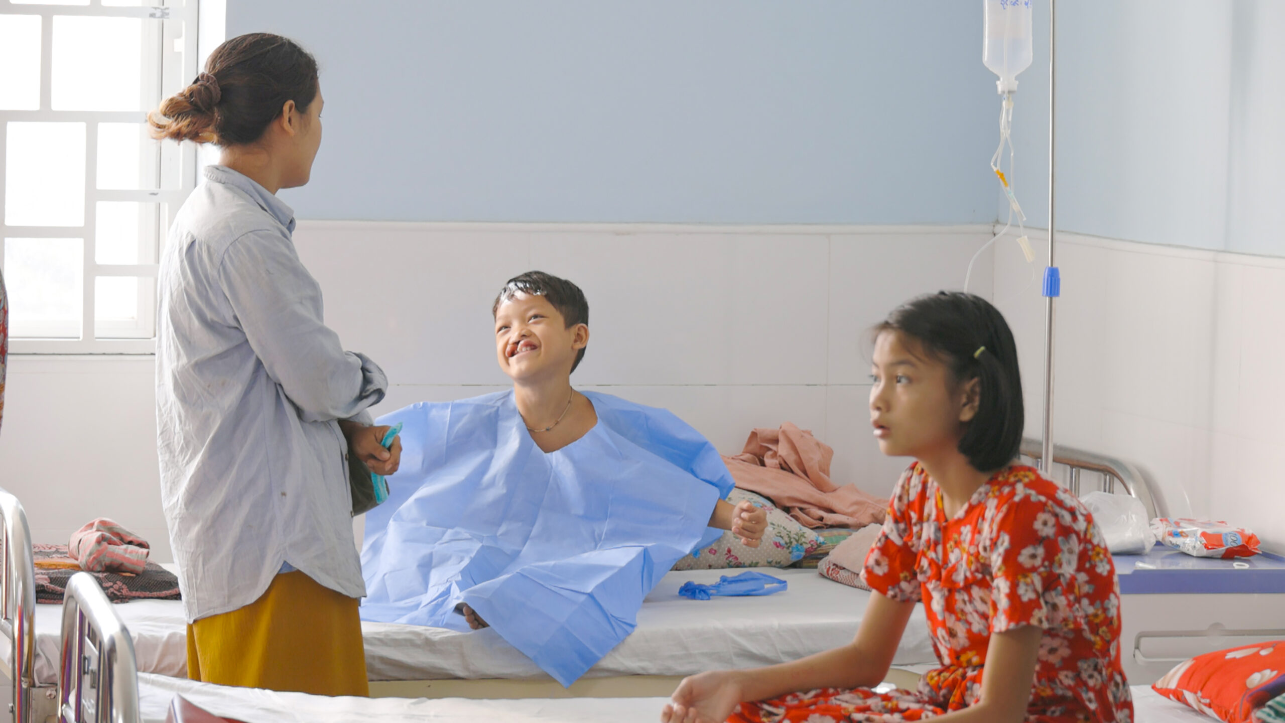 RAW.00_30_23_29.Still024